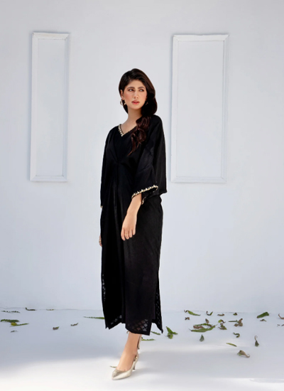 1 Piece Stitched Black Self Cotton Kaftan